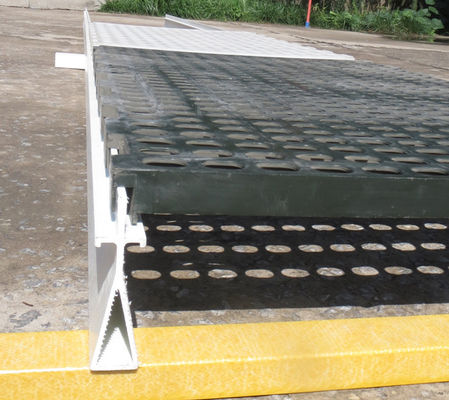 Snijdservice FRP varkensvloerbalk voor varkensboerderijconstructie 100 120 135 150mm balk