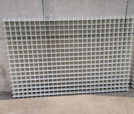 Glanz oppervlak FRP plafondrooster Glasvezel hangend plafondrooster 80mm 100mm Mesh