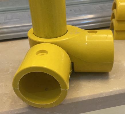 Geel GRP handrail fittings Elbow Tee Cross Angle Tube Connector voor handrail systeem