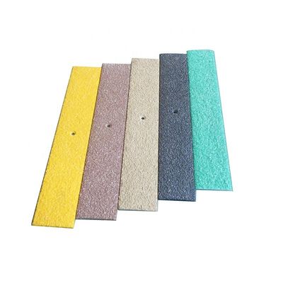 Anti-slip FRP strips in aangepaste kleuren voor buiten plastic hoek toepassingen