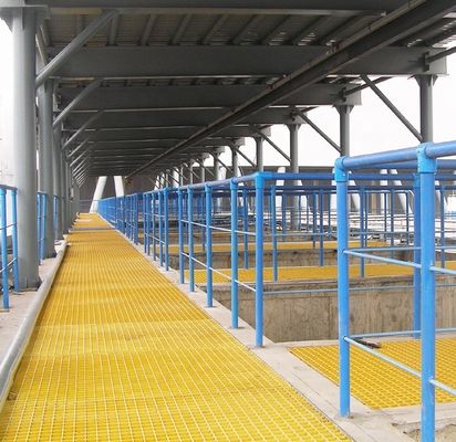 Anti-slip FRP rooster loopbrug geïsoleerd chemisch bestand glasvezel werkplatform