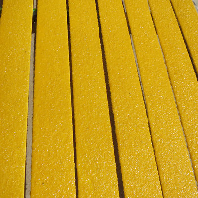 Hoogere sterkte, lichtgewicht, niet-glijdende FRP-pultrusiestrips, breedte 50 mm voor werkplaatsen