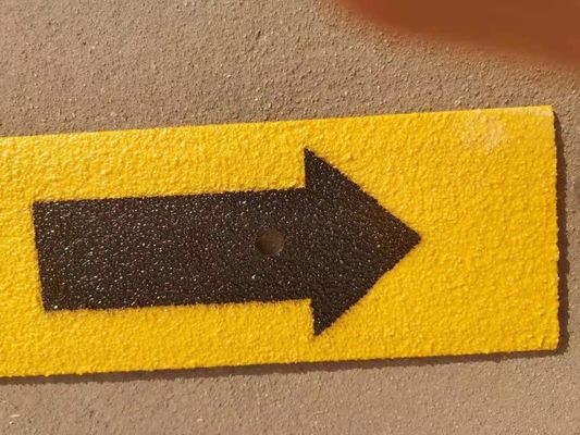 Niet-glijdende trappen/dekbanden van glasvezel met snijdienst en gegritten oppervlak