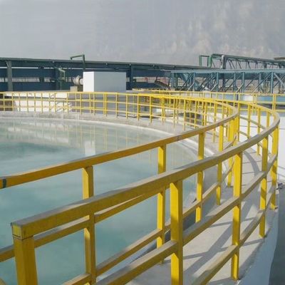 Aanpassingsontwerp Geaccepteerde vierkante buishandgrepen van glasvezel voor chemische weerstand