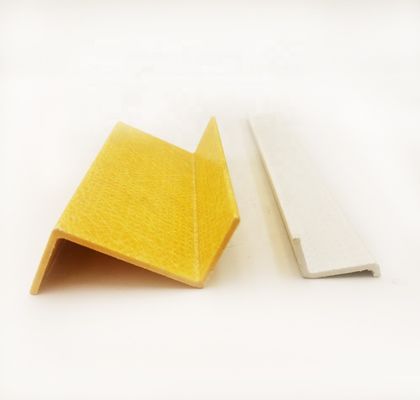 Structuren Ondersteuning met chemisch bestand GFRP Z-profiel Glad en duurzaam materiaal