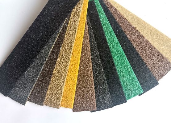 FRP-materiaal Anti-slip glasvezel samengestelde trapstrook voor dekbedekking 1m tot 11,6m lengte