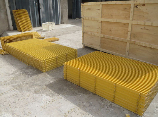 Lichte FRP glasvezel rooster loopbrug ontworpen voor plastic trottoir toepassingen