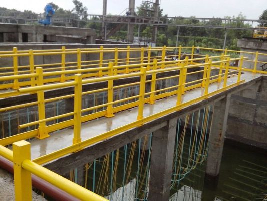 Chemisch corrosiebestendige FRP-GRP-balustrades en glasvezelhandgrepen voor industriële toepassingen