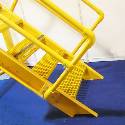 Verbeterde veiligheidssterkte Anti-slip FRP profiel ladder met duurzame rooster trappen loopvlak