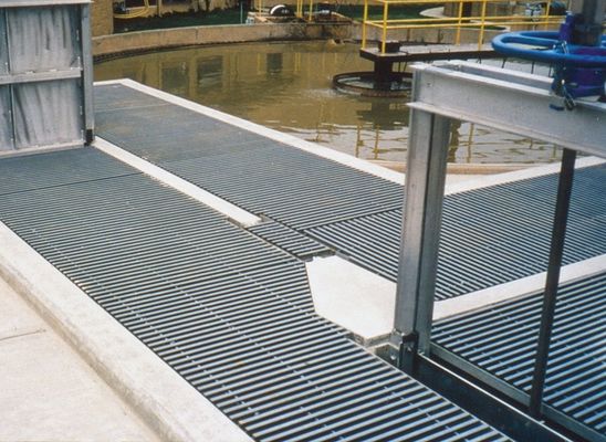 Corrosiebestendig gepultrudeerd glasvezel roosterbedekkingspaneel met een antidraaiend oppervlak