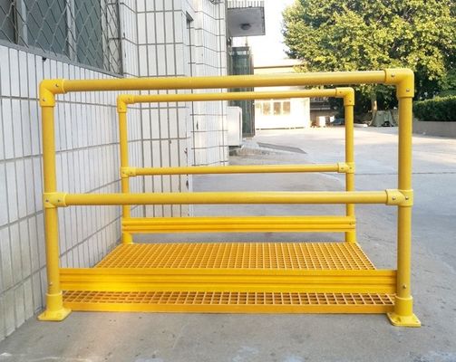 Industriële vloerconstructie gemonteerd 50 mm rond FRP handrail voor afvalwaterzuiveringsinstallatie