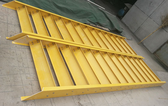 Isolatieladders van elektriciteitscentrales Glasvezelversterkte kunststoftrappenladders met handrail