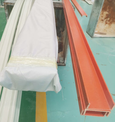 Geïsoleerde ladders met lichtgewicht FRP-kanaalprofielen/buisprofielen Lengtebereik van 1 m tot 11,6 m