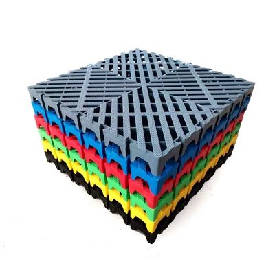 50x50x5.0cm Plastic garage vloermatten voor autowasser Industrial Design Style