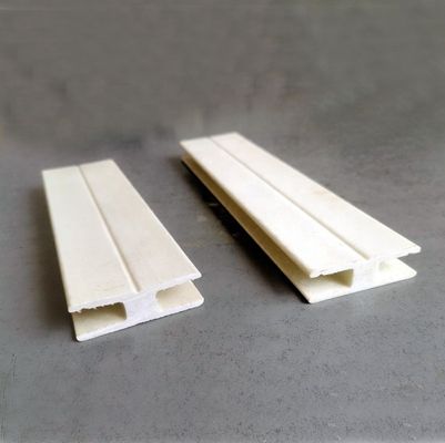Gezamenlijk profiel van glasvezel voor het samenvoegen van planken door middel van snijdienst en pultrusietechniek