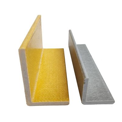 Glanz oppervlak Pultrured hoek van glasvezel voor structurele verbinding in de industrie