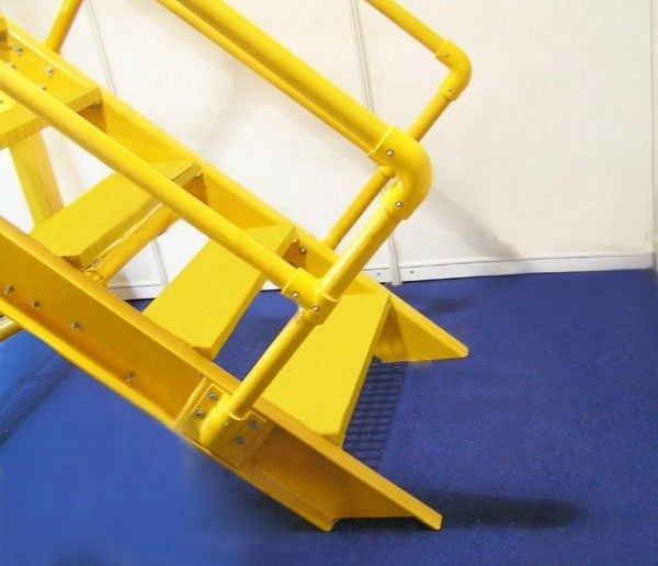 Op maat gemaakte ophangrail van glasvezel voor vloerinstallatie op verschillende plaatsen