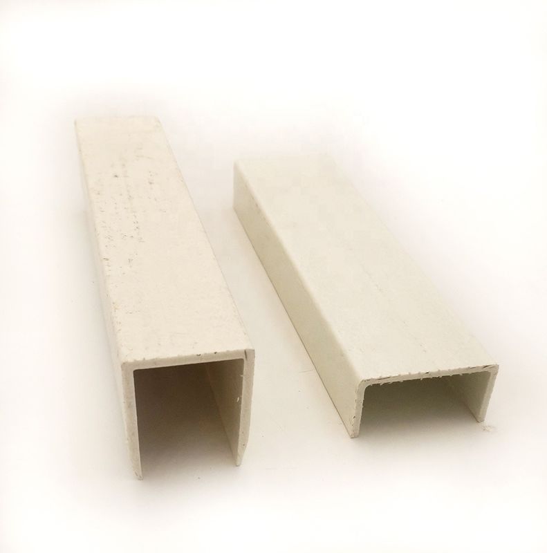 Hoge sterkte 30 mm FRP U-vorm slot voor bordrandbescherming Custom Cutting Service